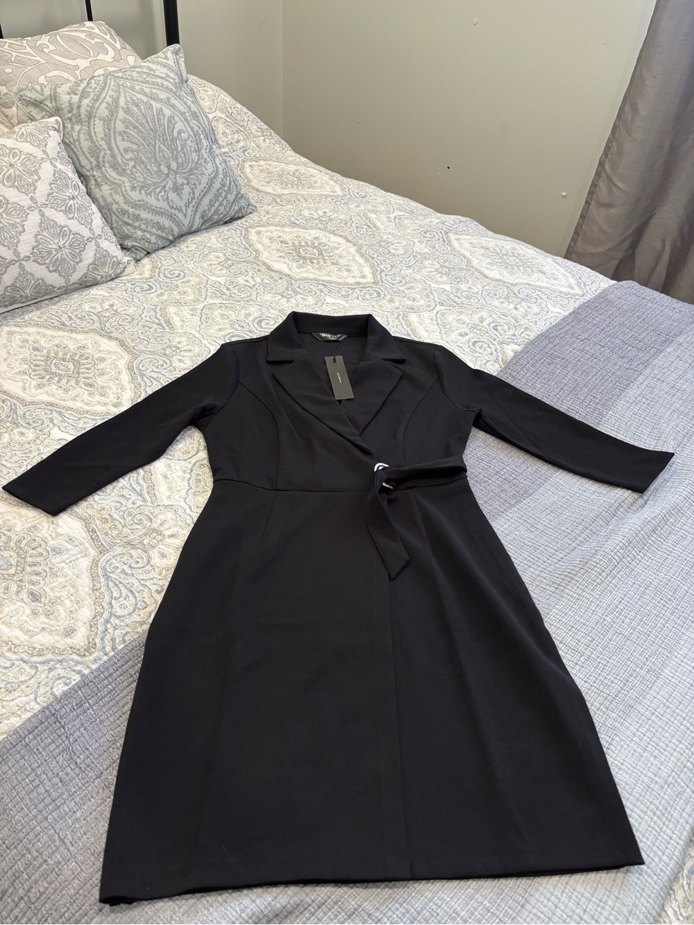 Allegra K Black Long-Sleeve Wrap-Style Dress with Tie